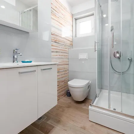 Amazing In With House Sea View *